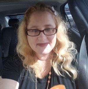 Meet your Posher, Jeni